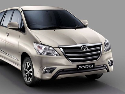 Toyota Innova 7+1 for rent